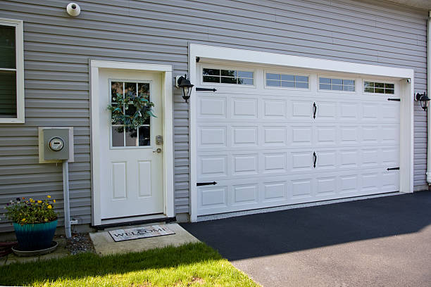 24/7 Emergency Garage Door Panel Replacement experts in Spokane, WA